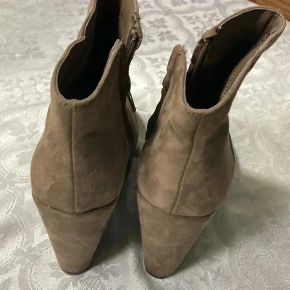 Forever 21 women boot 5.5 - Picture 14 of 16